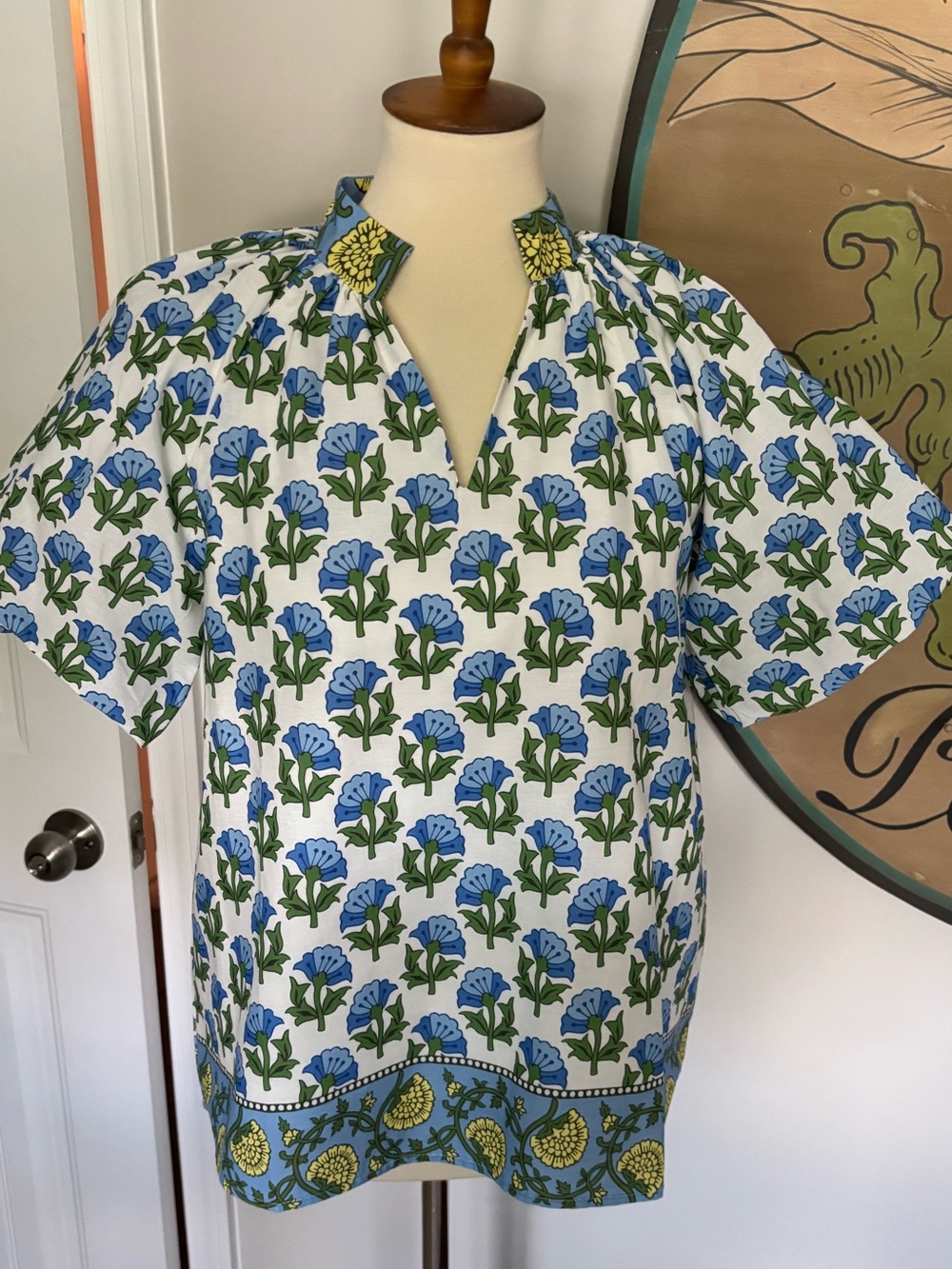 Blue, green and yellow accent top